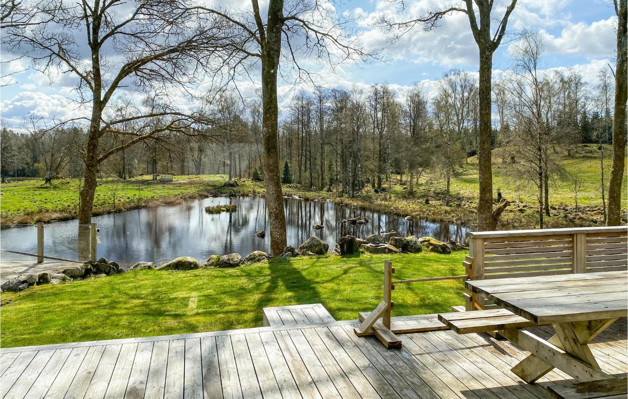 Awesome Home In Aetran With Lake View Atran Buitenkant foto